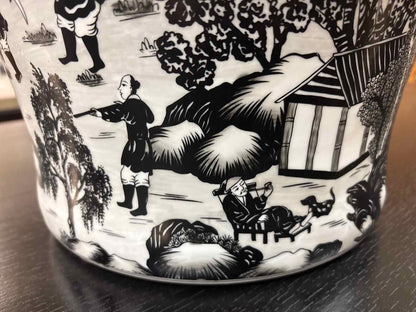 Ethan Allen 'Foo Dog' Porcelain Jar