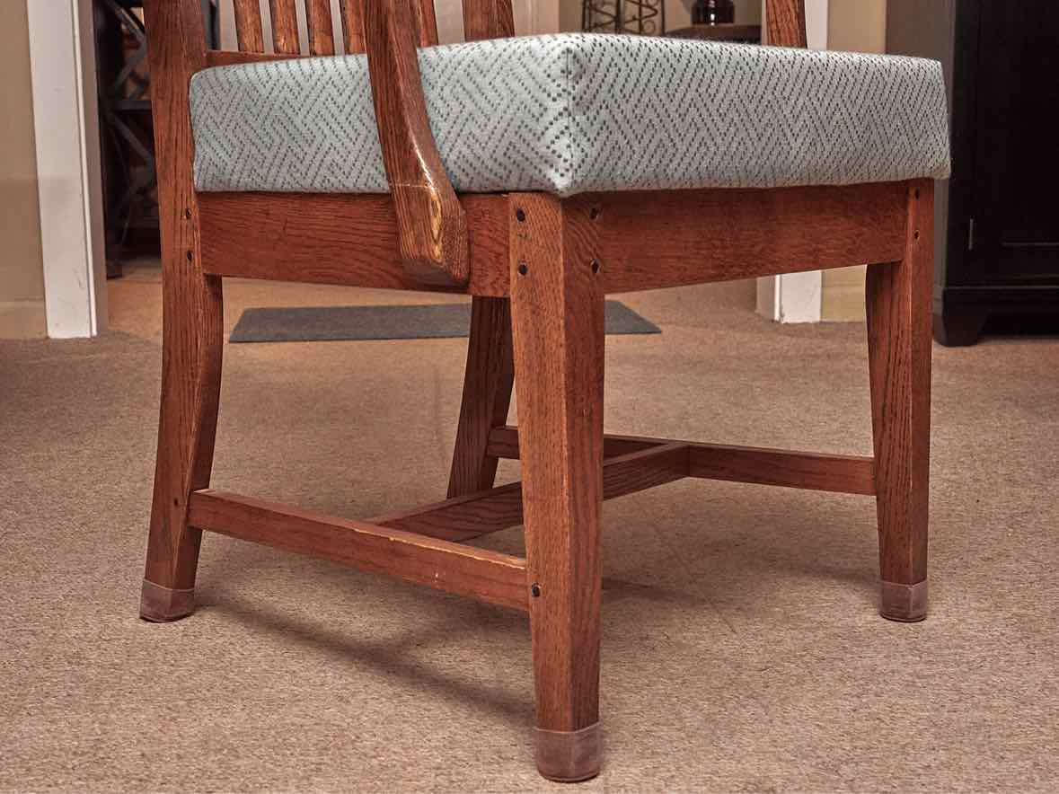 Oak Mission Style Table &  6 Chair Set