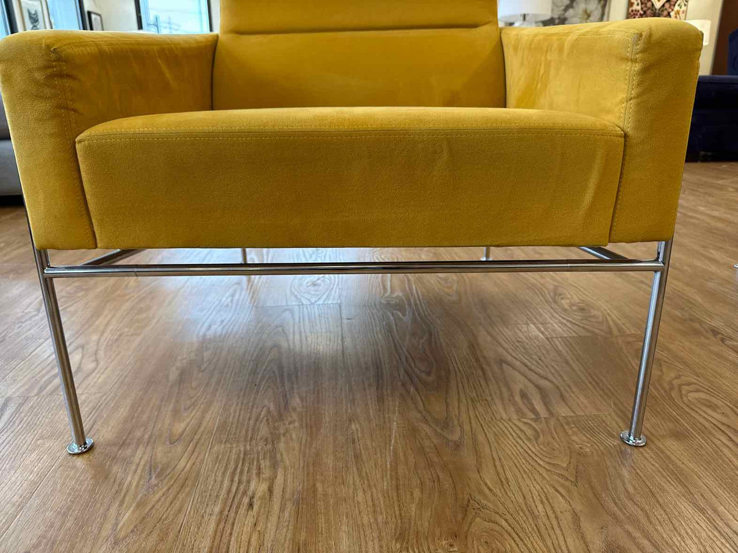 Fritz Hansen Pair of Series 3300 'Easy' Chairs by Arne Jacobsen