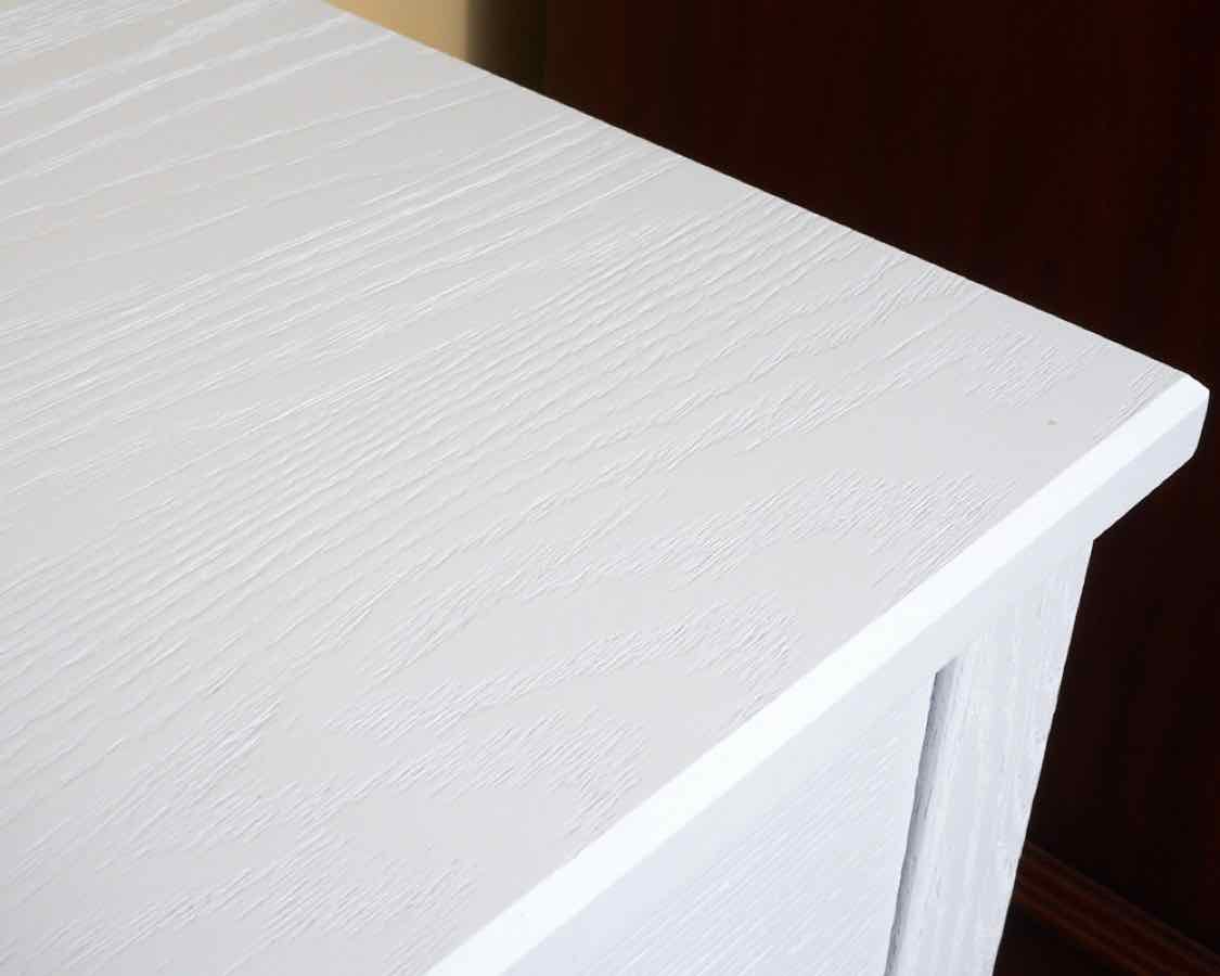 Vaughan Bassett White Finish Fundamentals 4 Drawer  Chest