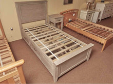 Pottery Barn 'Hampton' ' Finish 'Brushed Fog'  4 Drawer Storage Twin Bed