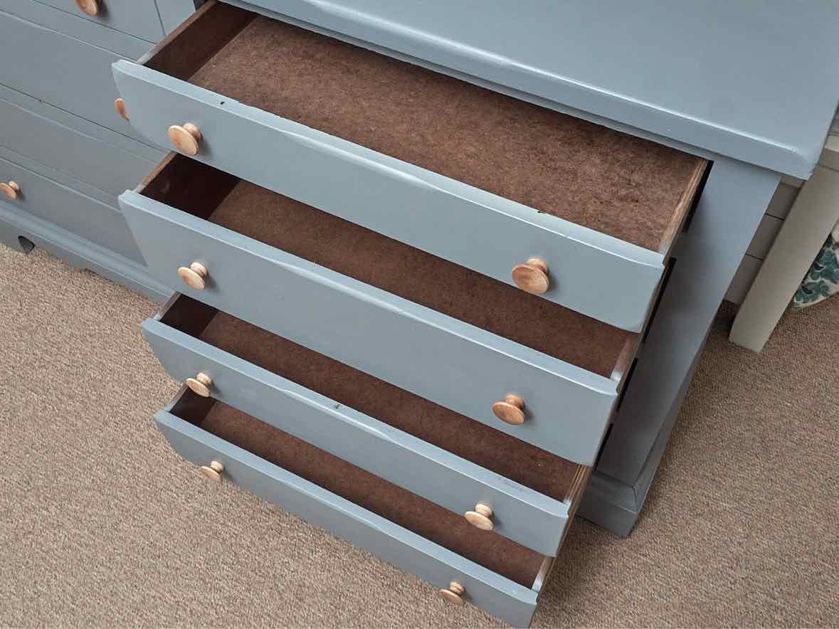 Colonial Blue Finish 8 Drawer Dresser with Natural Wood Knobs
