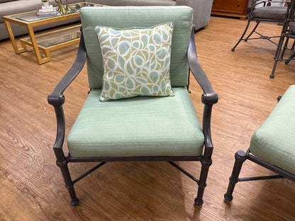 Woodard 'Delphi' Outdoor Set