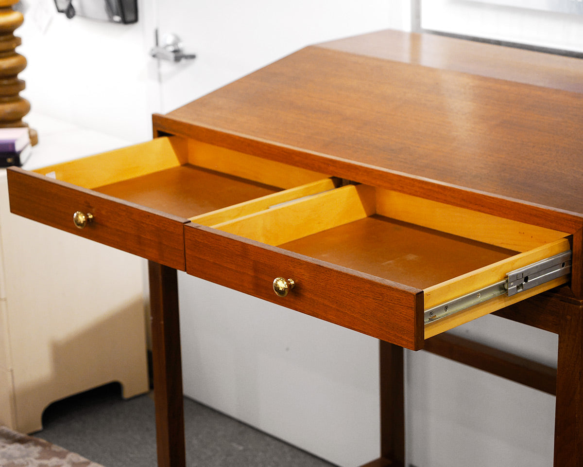 Standing Captains Desk
