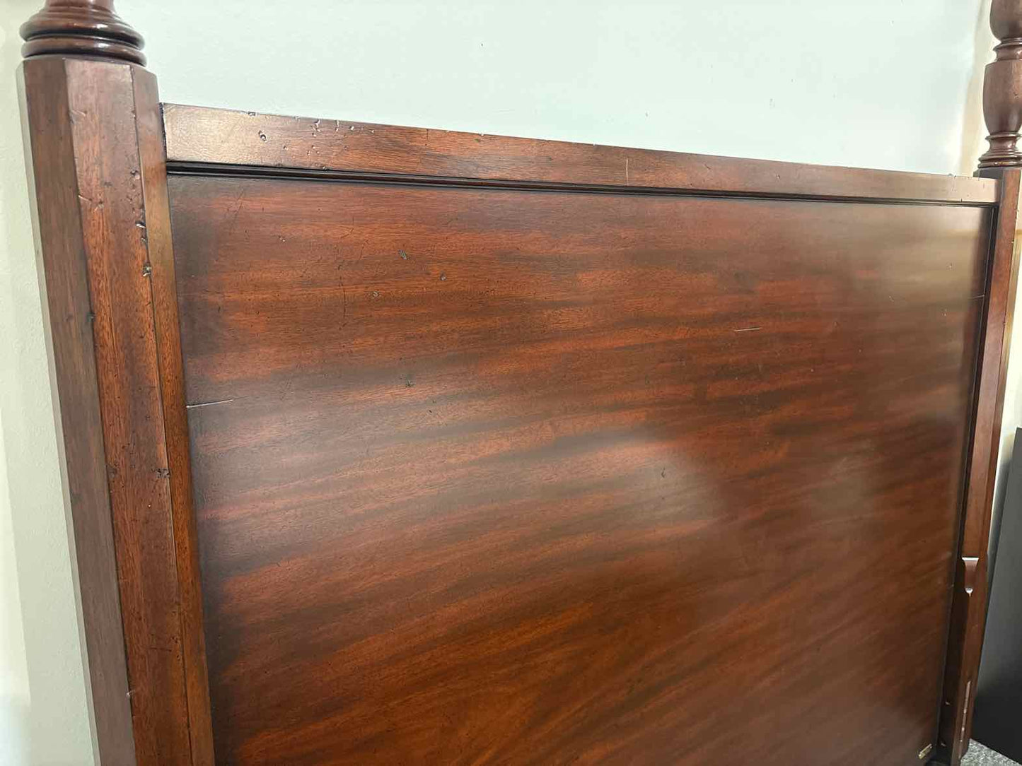 Ralph Lauren Mahogany 4-Poster Queen Bed