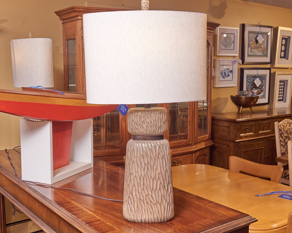 Roanoke& Dunbrook Chestnut Dark Coffee Finish Table Lamp